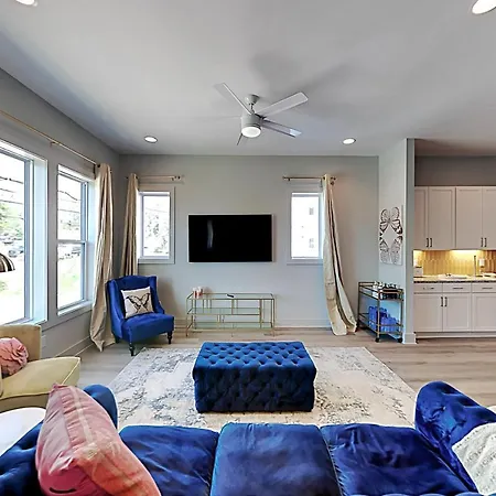Villa Lyric At Cleveland Park Lyric Manor